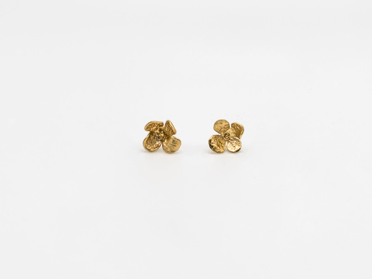 Brincos Petite Bloom